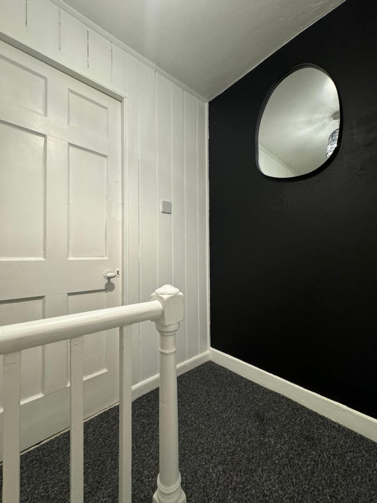 Small Double Located 2 Minutes From Gloucester Royal Hospital * GLOUCESTERSHIRE